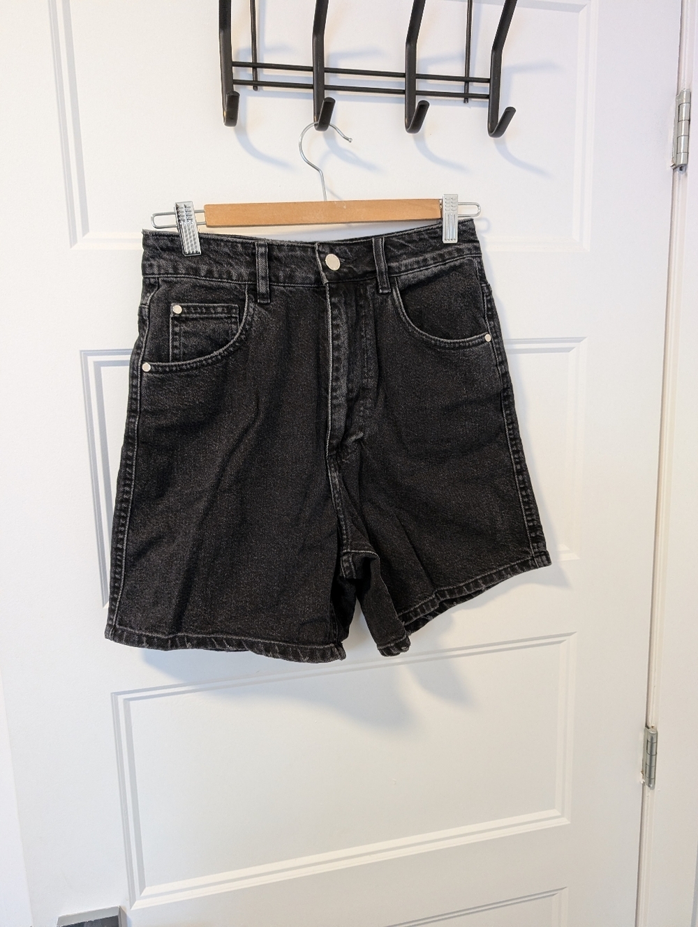 Zara/High-Waist Black Denim Shorts Sz 2